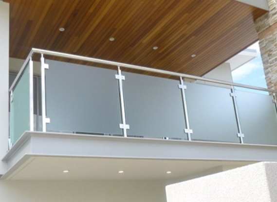 railing kaca stainless